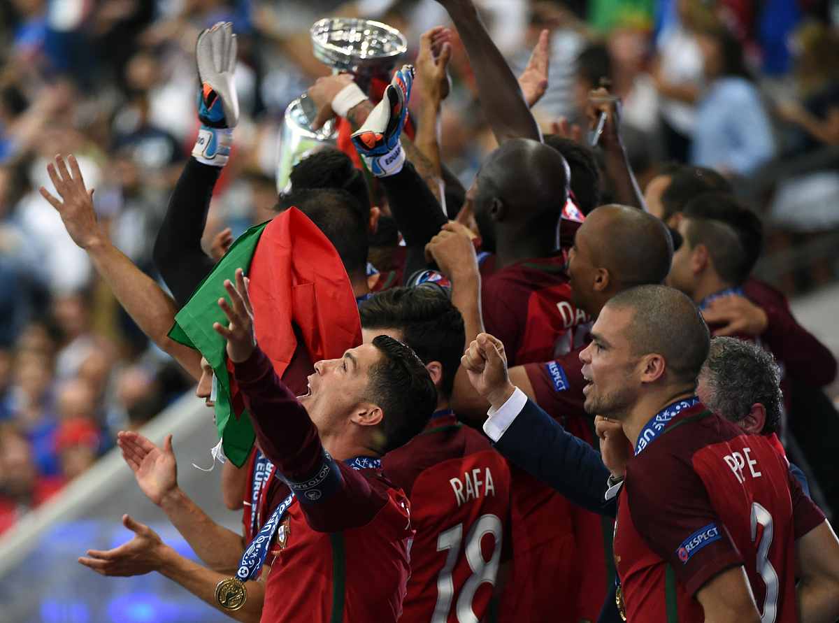 包含法国队鏖战葡萄牙队,波尔惊艳四座的词条 包含法国队鏖战葡萄牙队,波尔惊艳四座的词条