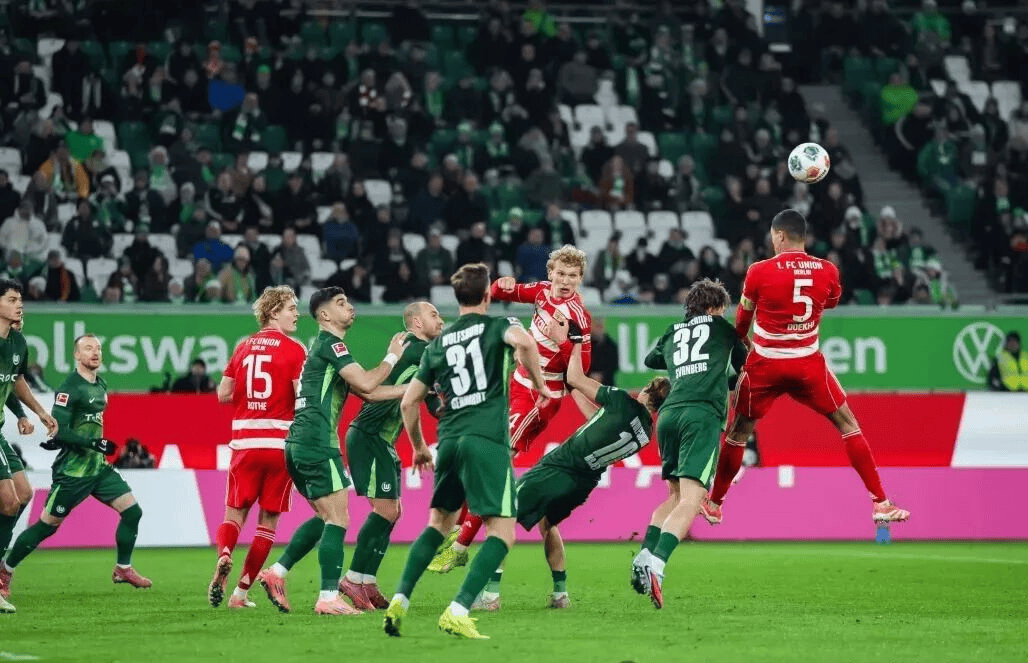 莱比锡红牛逆转英格兰，戈麦斯状态火热