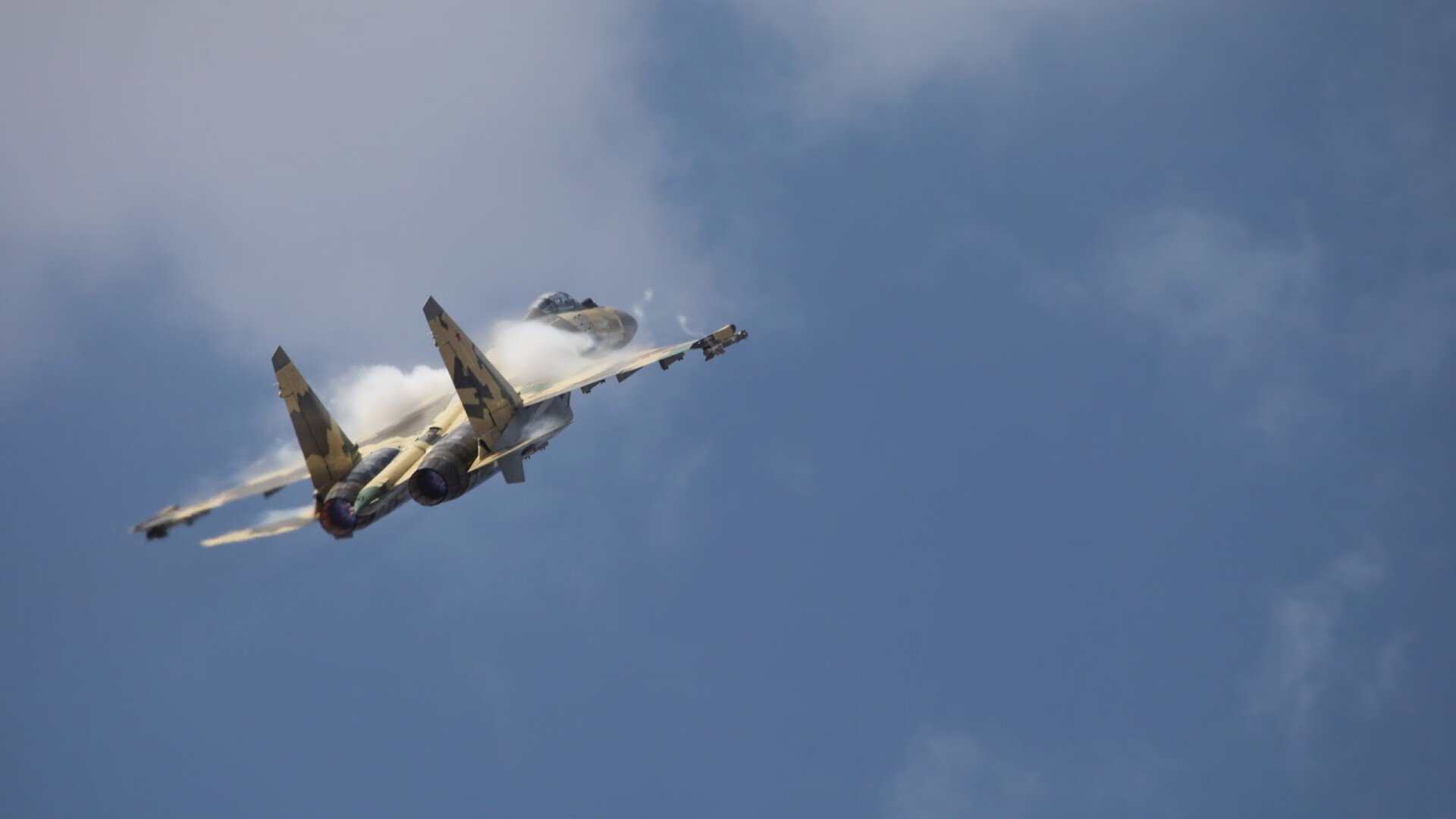 红牛强势如几内亚？汉密尔顿尼日利亚式翻盘梦想破灭—F1巴林揭幕战深度剖析