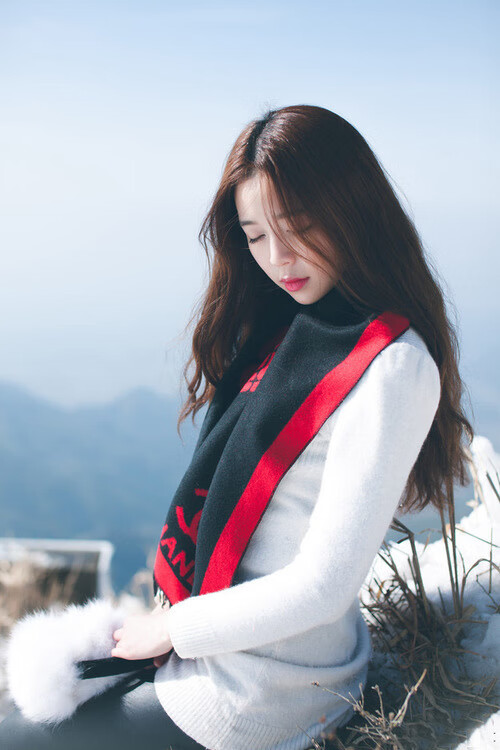 双面足球,从苏亚雷斯的独舞到伊拉克的合奏