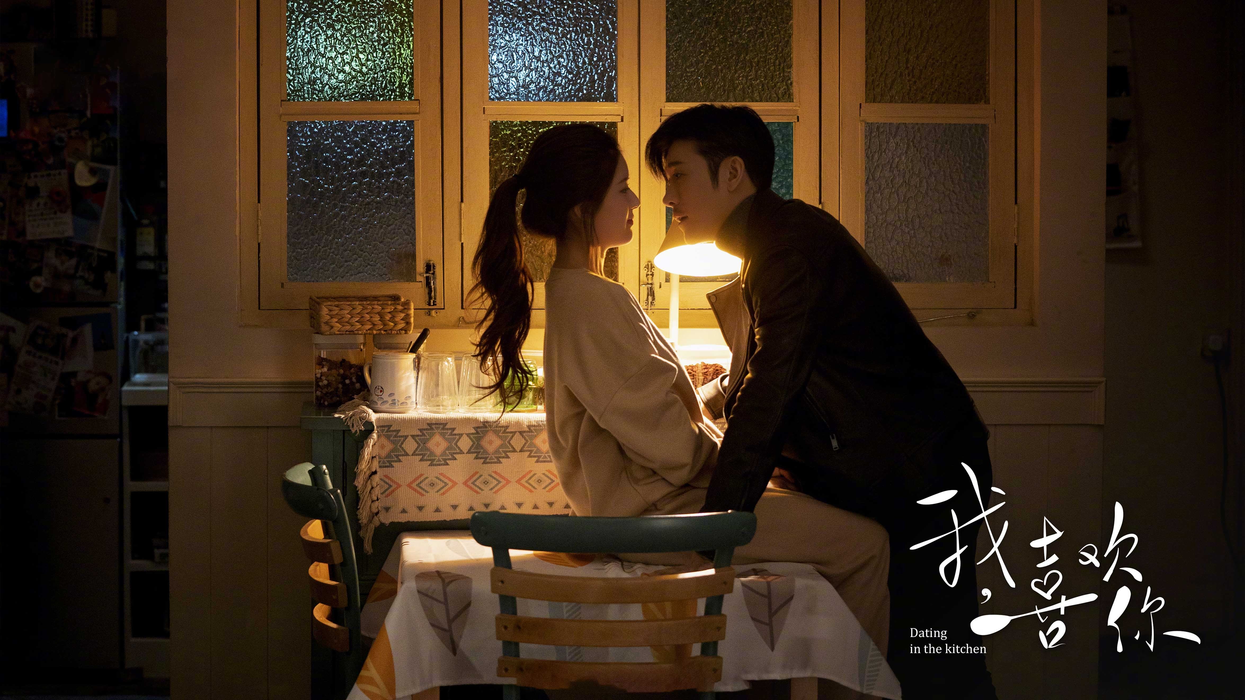 英超争冠战火燃,活塞淘汰鹈鹕晋级—体育双线激战实录