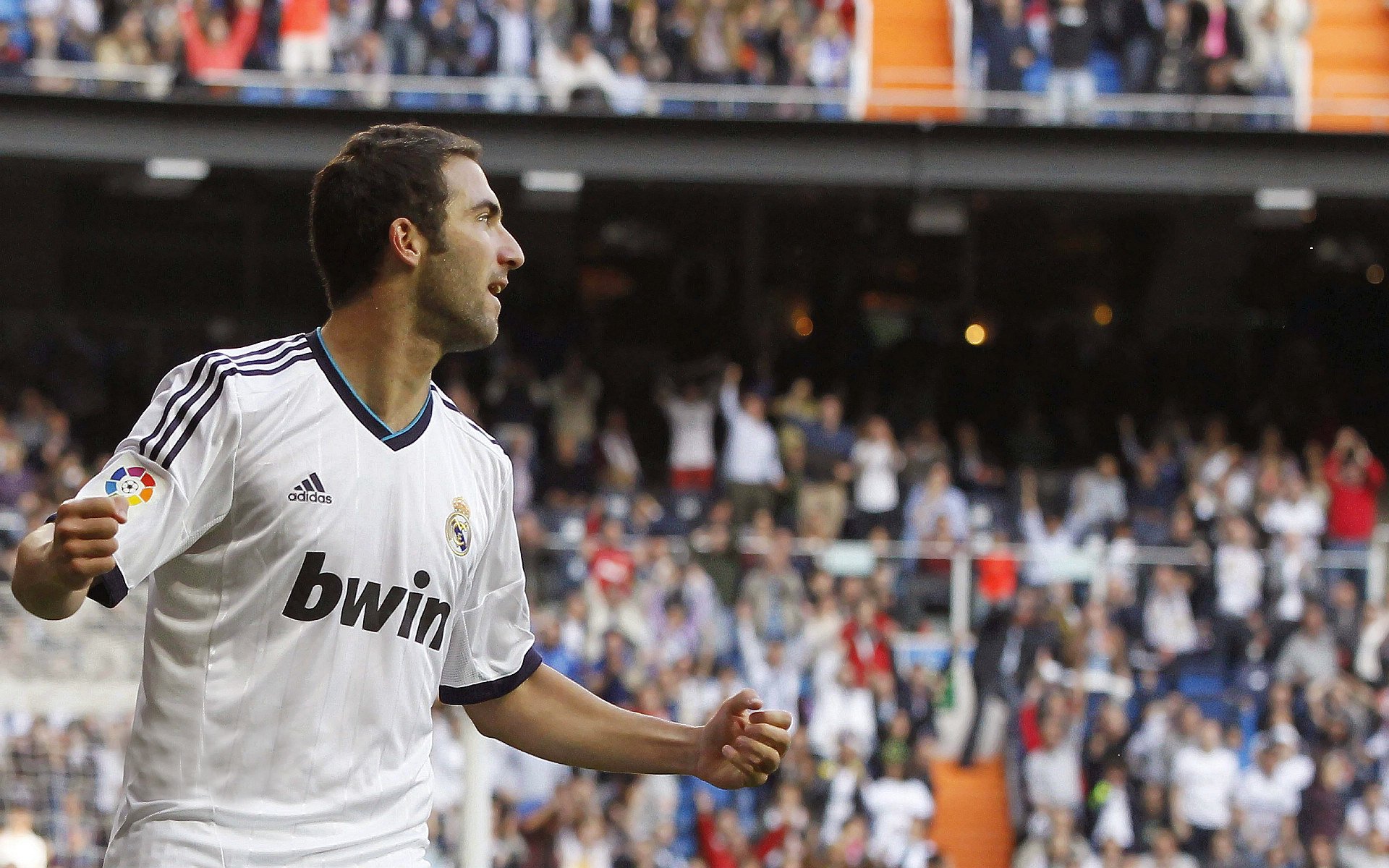 F1引擎轰鸣中的绿茵闪电,福登打爆防线之夜